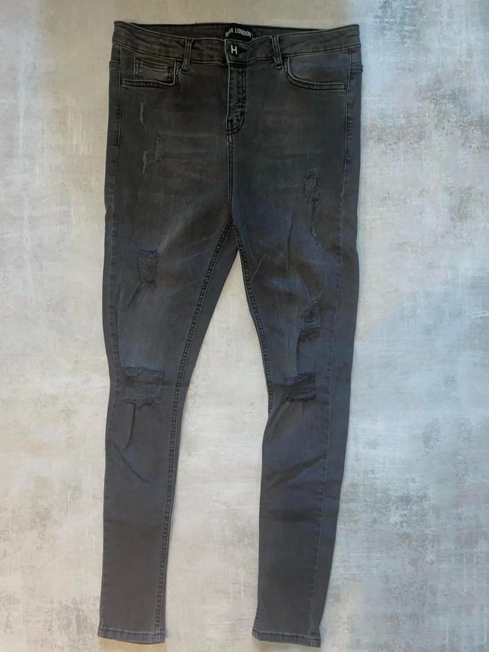 Hera Collection Men's Slim Straight Distressed Jeans - Black